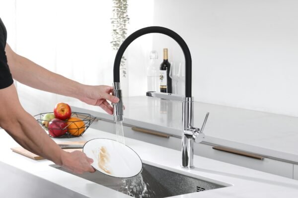 YW117-07-4 MEZCLADOR LAVAPLATOS EN BRONCE MANIJA TIPO PALANCA CUELLO ESCUALIZABLE COLOR NEGRO