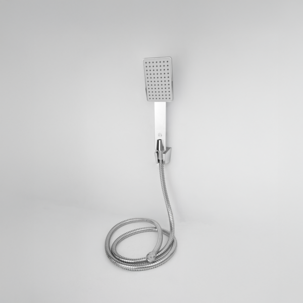 TELEDUCHA CON MANGO CUADRADO EN ABS, MONOFUNSION CROMADA CON SOPORTE EN ABS, MANGUERA EN ACERO INOXIDABLE DE 1.5 MTS